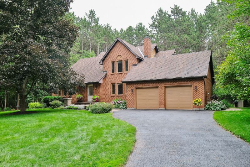 Carp realtor, House for sale in carp Ontario by jason Polonski, local realtor