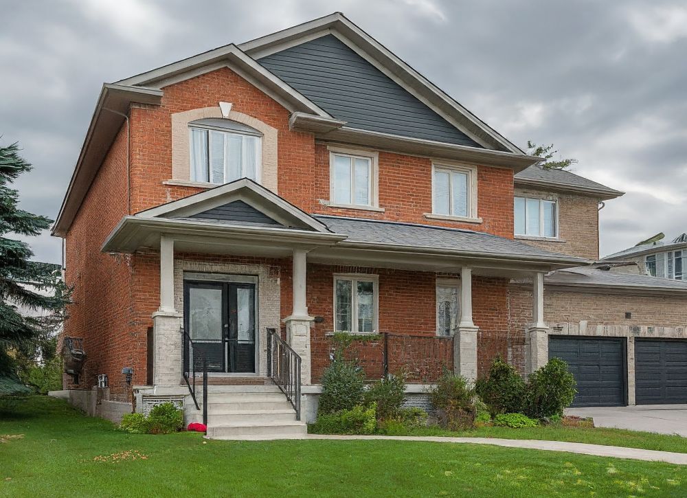 Pricing strategies for selling a home in Kanata