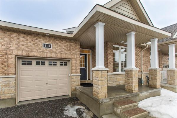 113 PASSAGEWAY Way Kanata, ON K2M 1H6